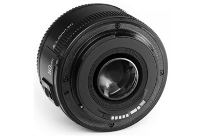 Универсальный объектив для зеркальной фотокамеры Canon - фото 5866